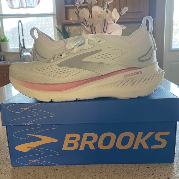 Brooks Shoes - ‼️‼️NEW RELEASE BROOKS GLYCERIN 23 Women's White and Pink Athletic Shoes